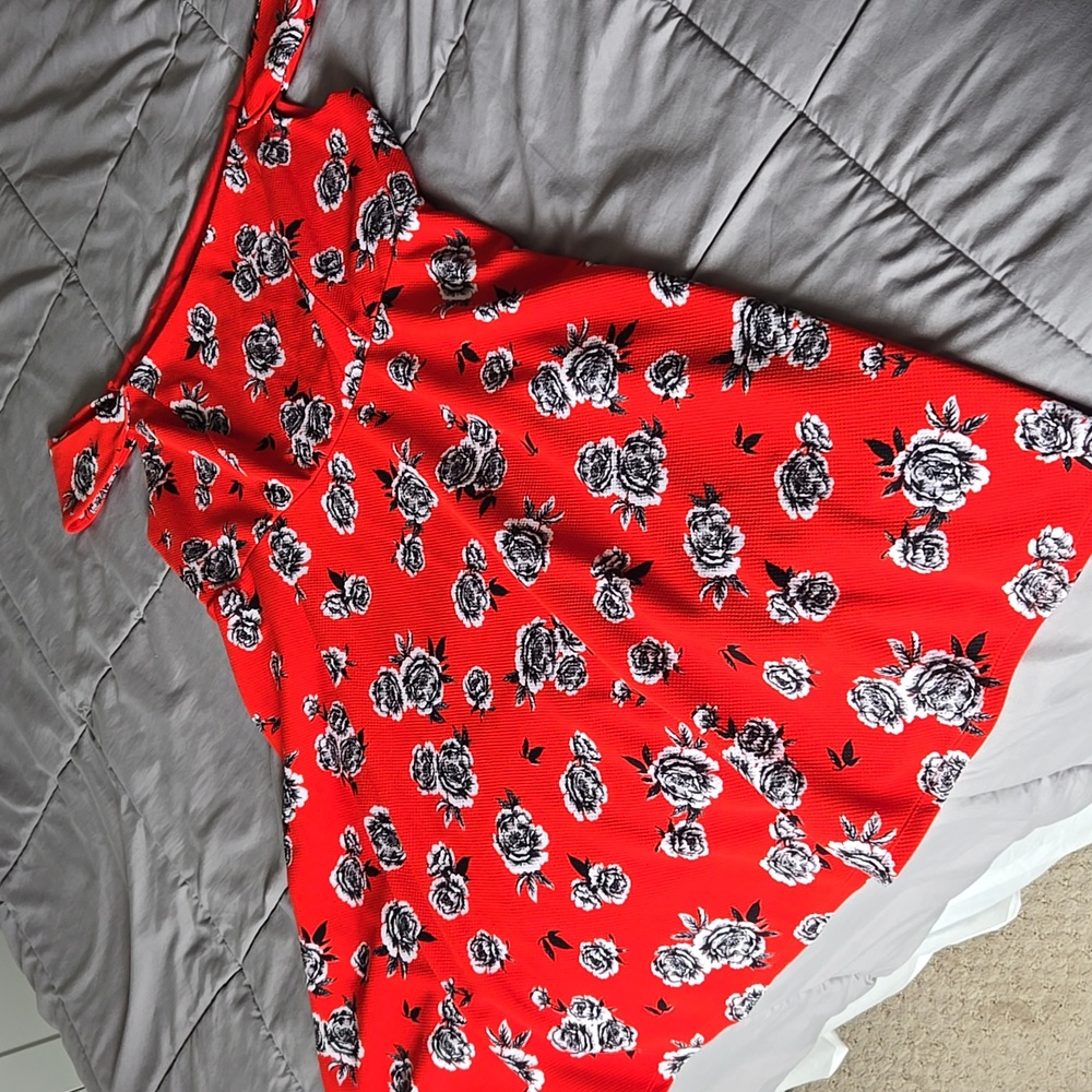 NWOT Torrid Bold Red Dress